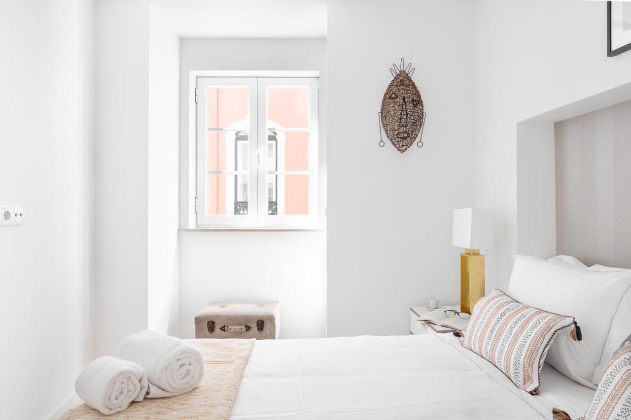 Joivy Principe Real 2Br Apt With Terrace Nearby Botanical Garden Of Lisboa Exteriör bild