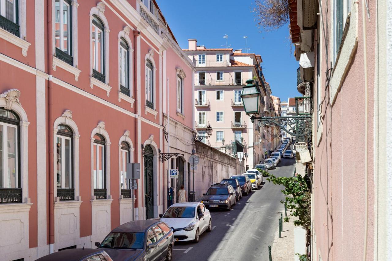 Joivy Principe Real 2Br Apt With Terrace Nearby Botanical Garden Of Lisboa Exteriör bild